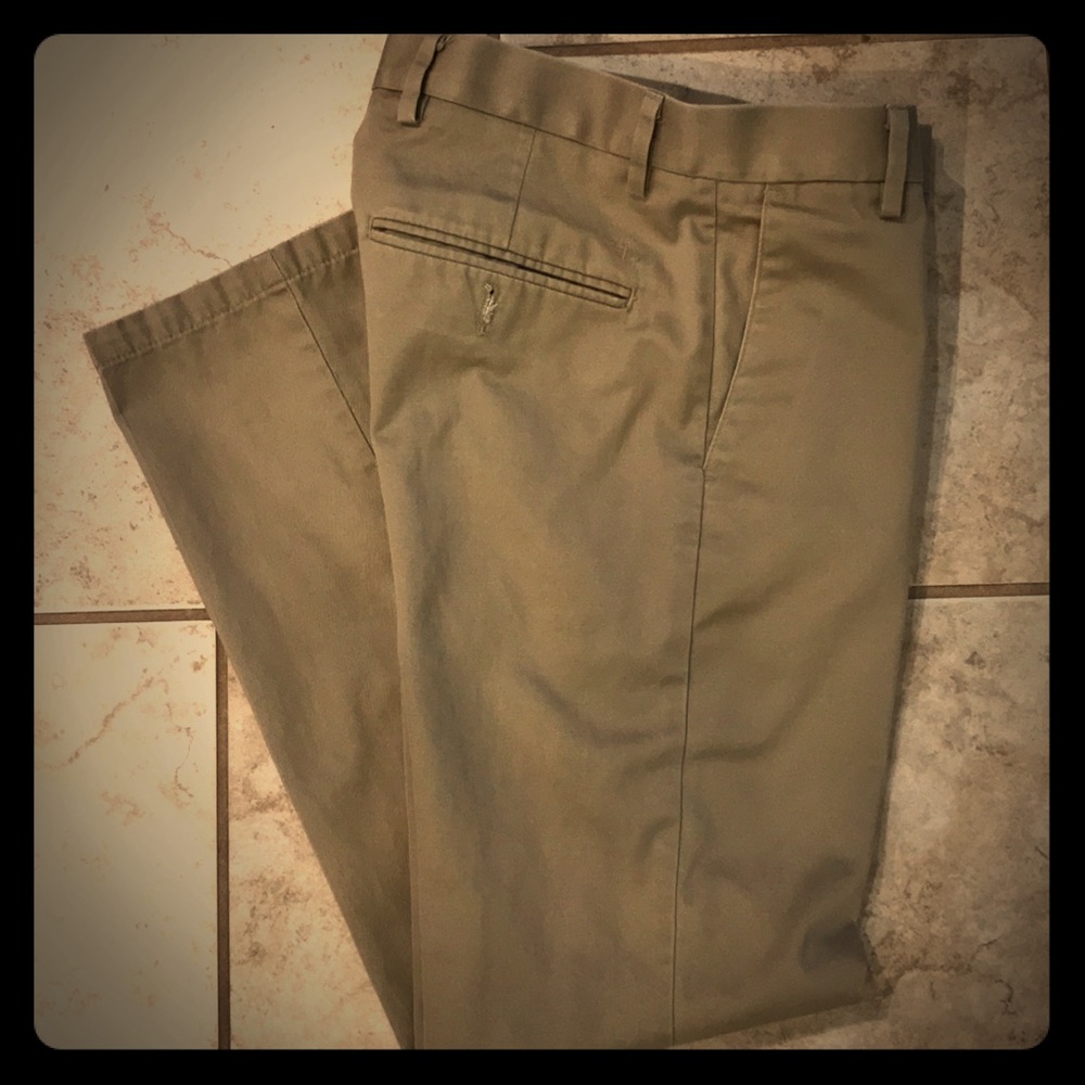 Khaki Dockers size 28/30